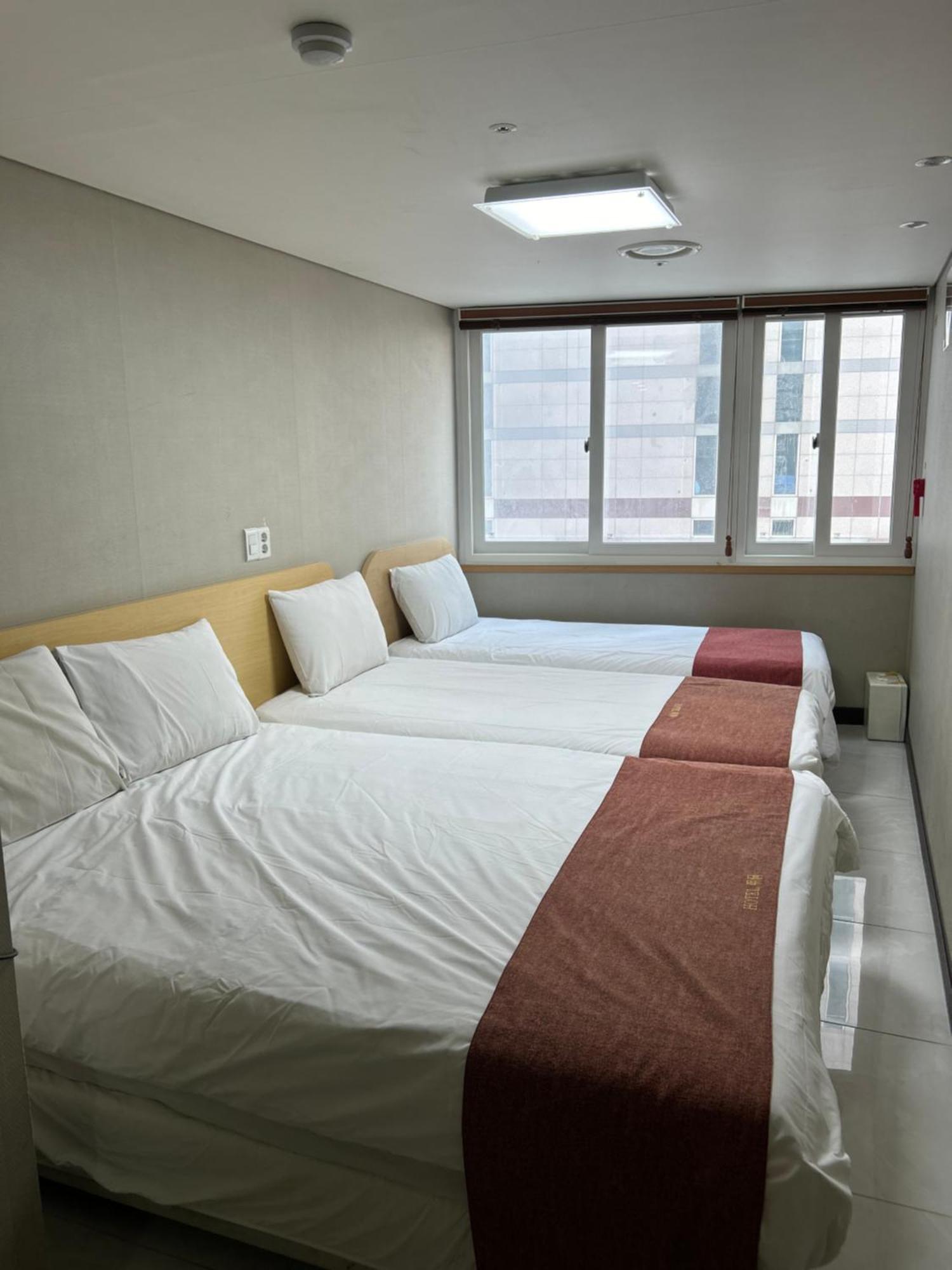 Hotel Myeongdong Сеул Экстерьер фото
